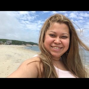 Meet your Posher, Edith